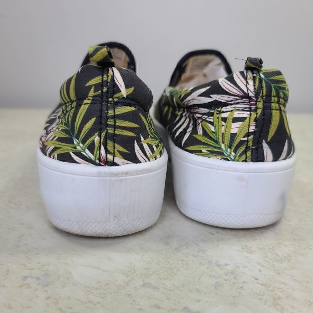 Etc. Slight Platform Slip On Sneaker Large (8-9) - Picture 4 of 7